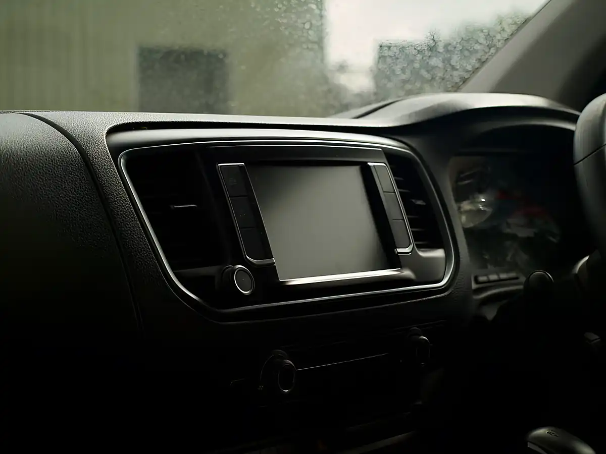 Used 2023 Peugeot Expert Professional Premium+ White - Interior and Exterior details 15