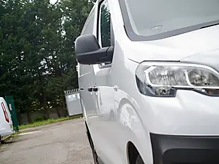 Used 2023 Peugeot Expert Professional Premium+ White - Interior and Exterior details 6