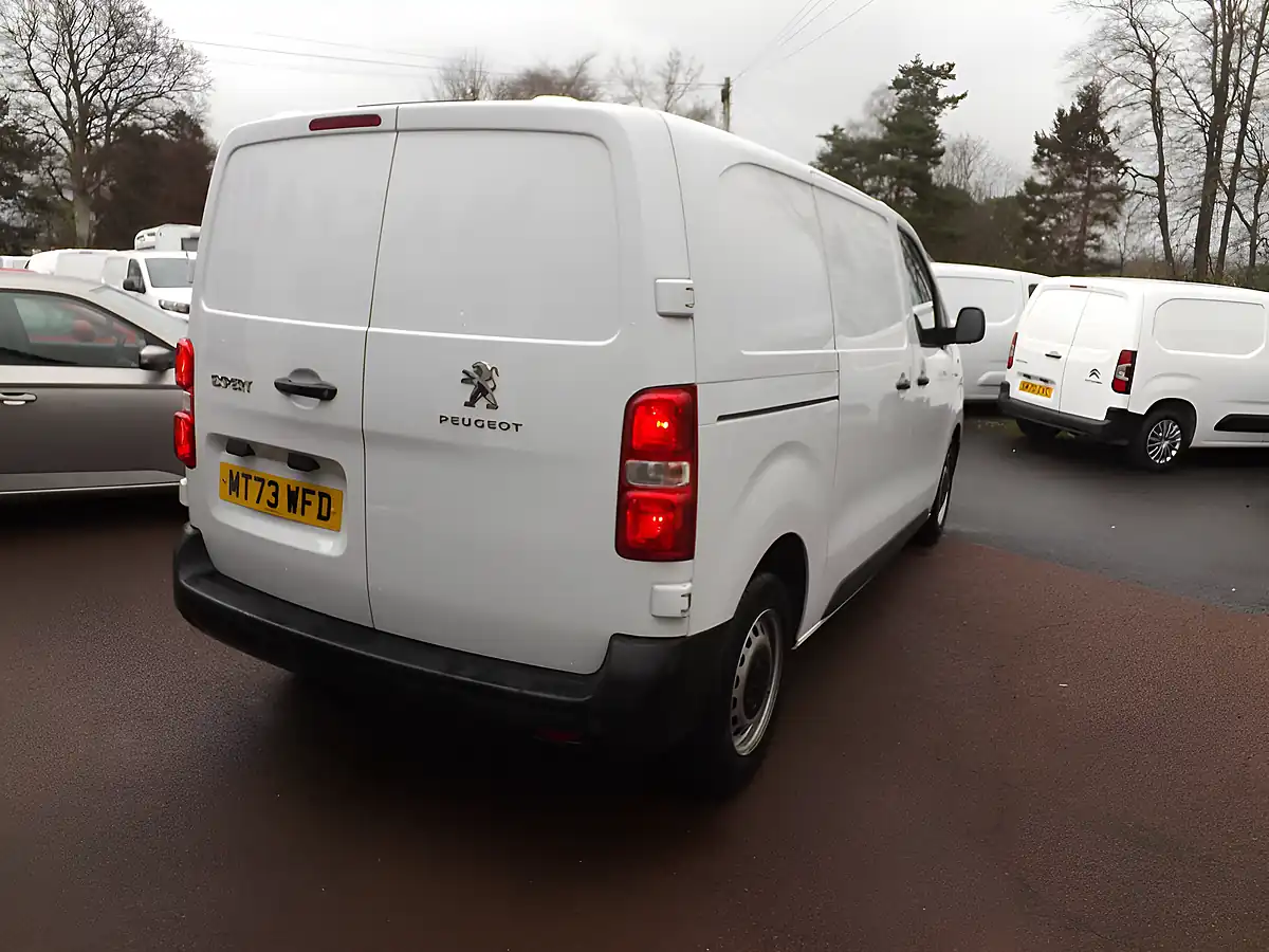 Used 2023 Peugeot Expert Professional Premium + White - Interior and Exterior details 10