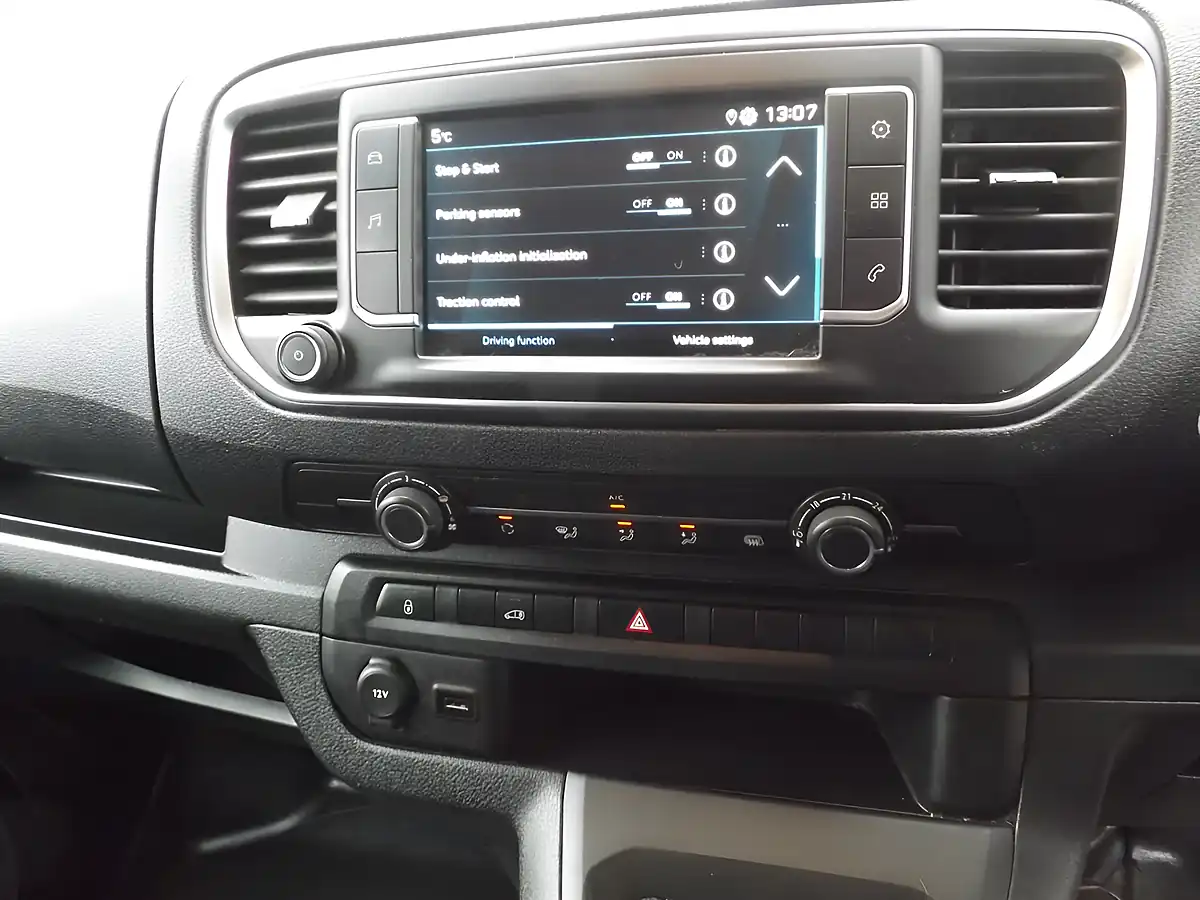 Used 2023 Peugeot Expert Professional Premium + White - Interior and Exterior details 16