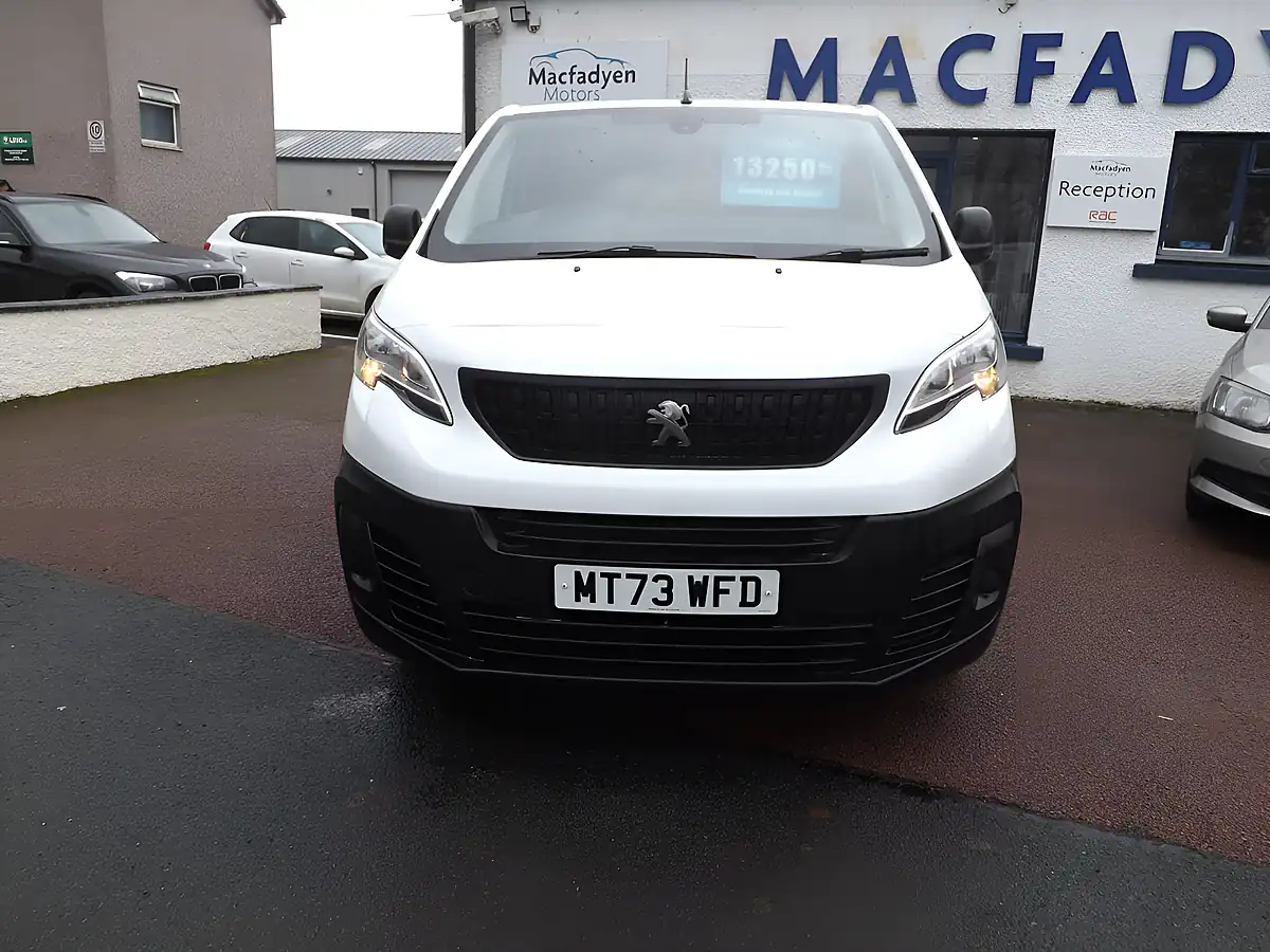 Used 2023 Peugeot Expert Professional Premium + White - Interior and Exterior details 2