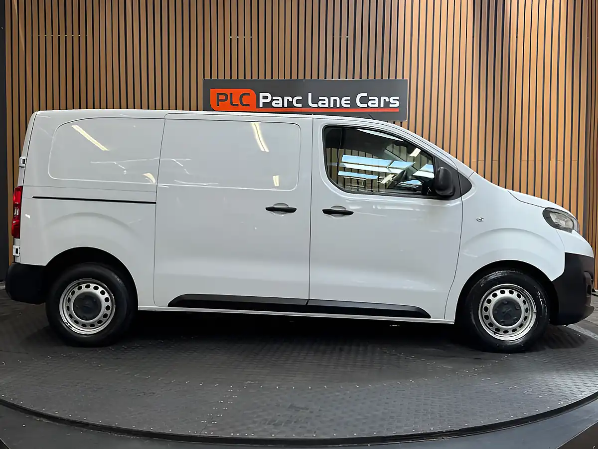 Used 2023 Peugeot Expert Professional Premium White - Interior and Exterior details 2