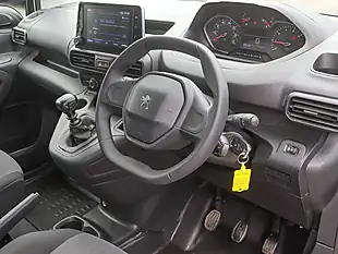 Used 2023 Peugeot Partner 850 Profesional Premium+ Long L2 Ice White - Interior and Exterior details 13