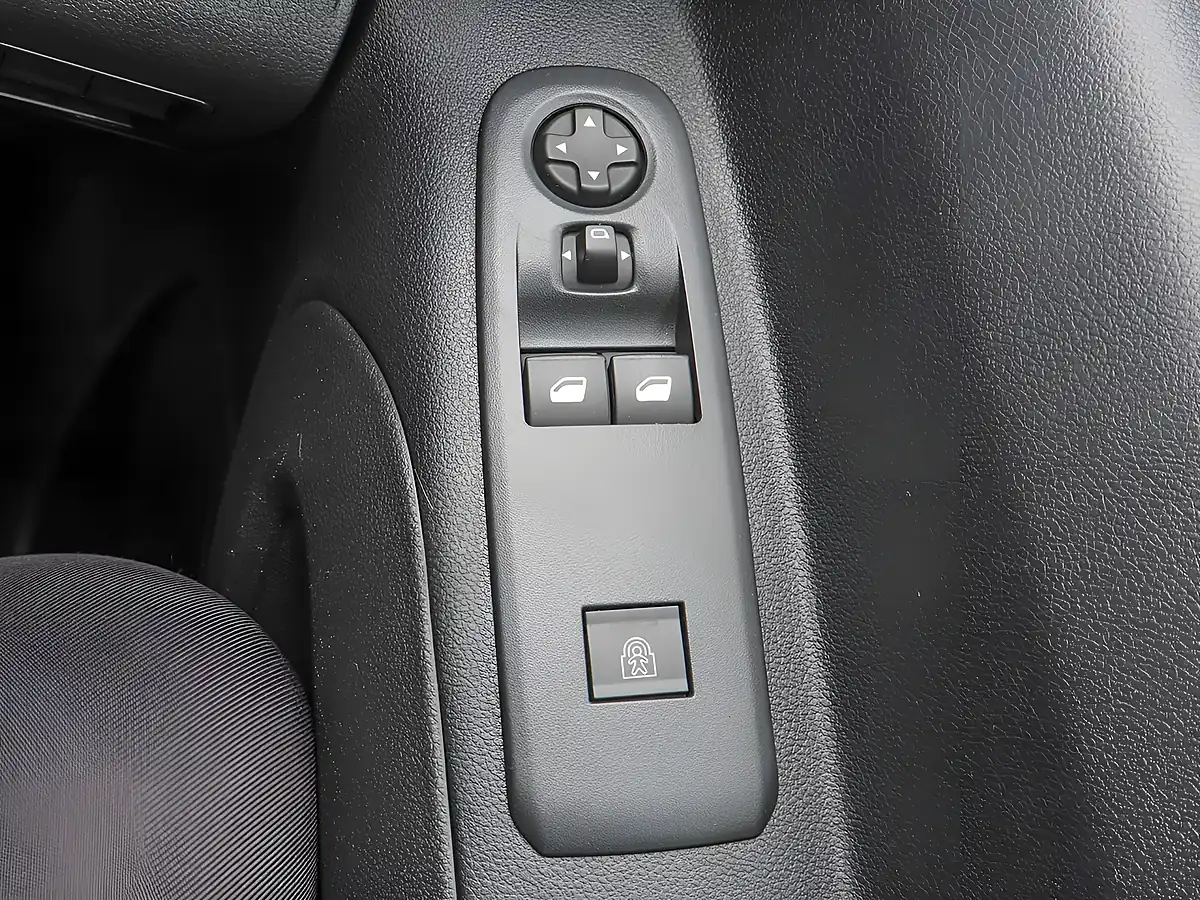Used 2023 Peugeot Partner 850 Profesional Premium+ Long L2 Ice White - Interior and Exterior details 17
