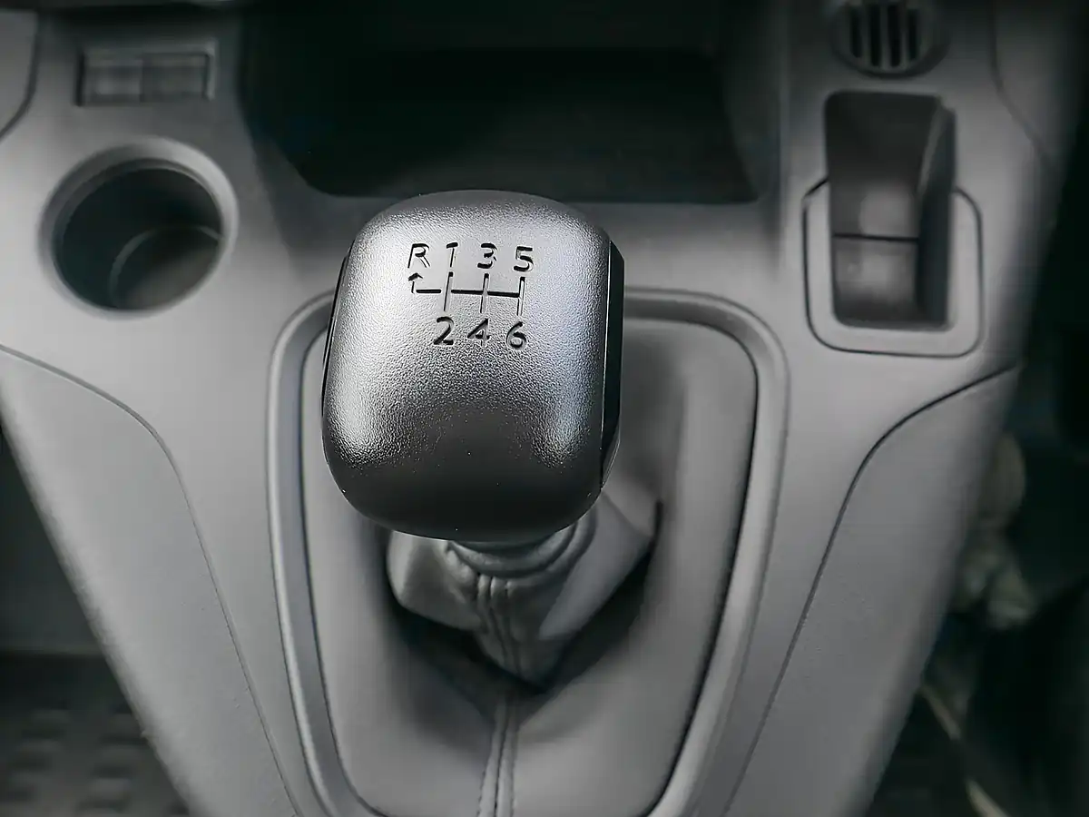 Used 2023 Peugeot Partner 850 Professional Premium+ Ice White - Interior and Exterior details 8