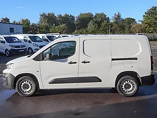 Used 2023 Peugeot Partner 950 Professional Premium + Ice White - Interior and Exterior details 8