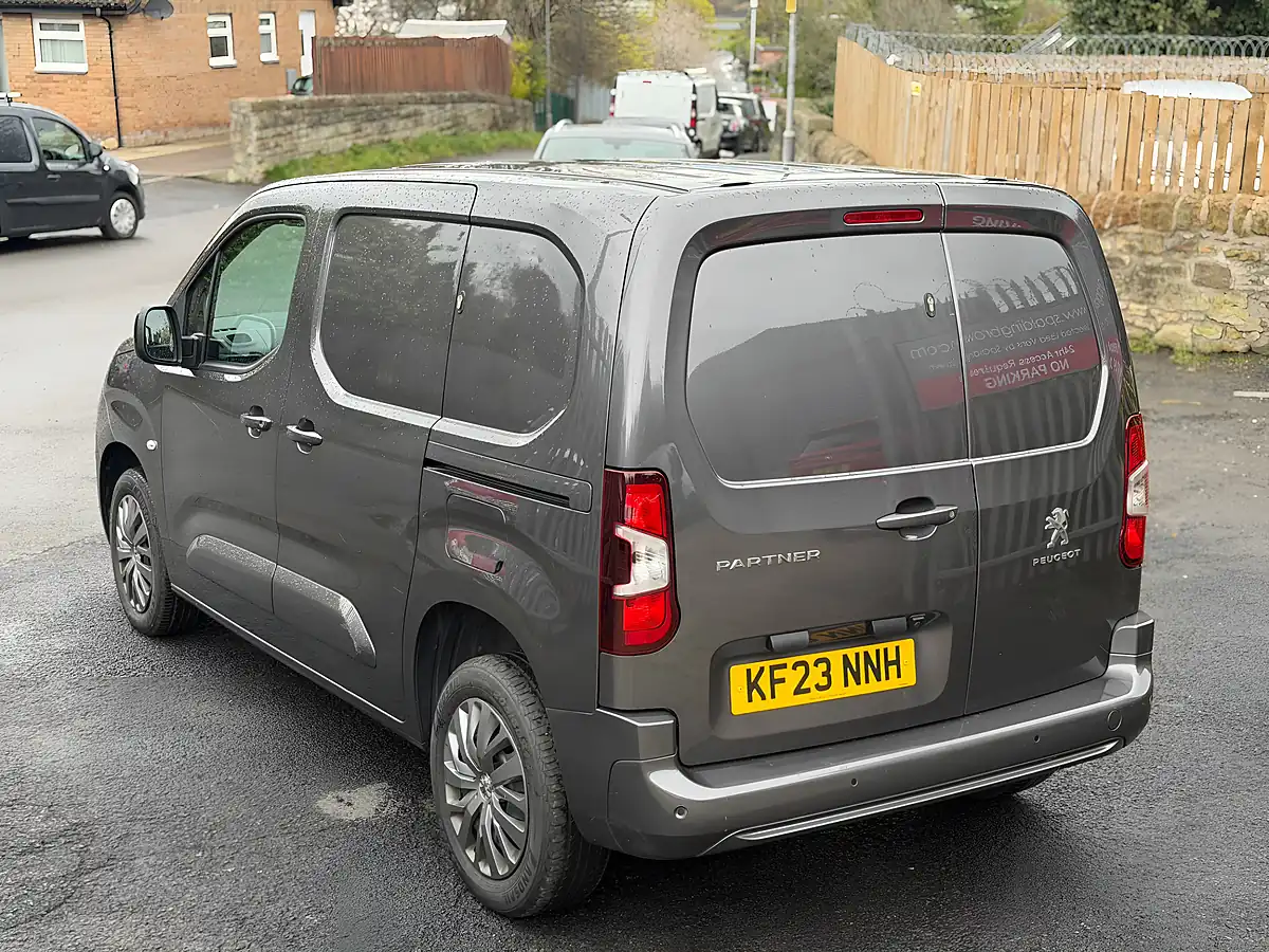 Used 2023 Peugeot Partner Asphalt Premium Grey - Interior and Exterior details 2