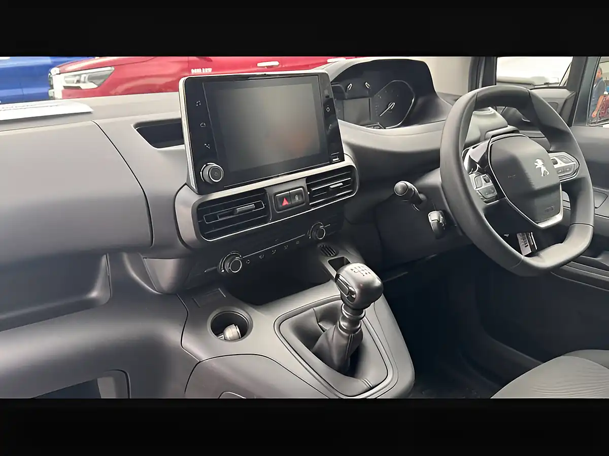 Used 2023 Peugeot Partner Asphalt Premium+ Ice White - Interior and Exterior details 13