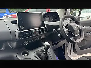 Used 2023 Peugeot Partner Asphalt Premium+ Ice White - Interior and Exterior details 14