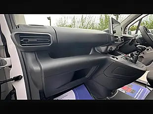 Used 2023 Peugeot Partner Asphalt Premium+ Ice White - Interior and Exterior details 15