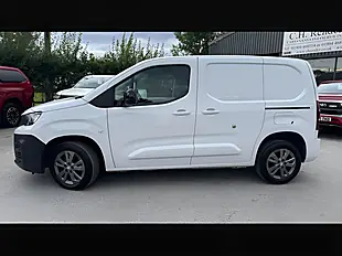 Used 2023 Peugeot Partner Asphalt Premium+ Ice White - Interior and Exterior details 5