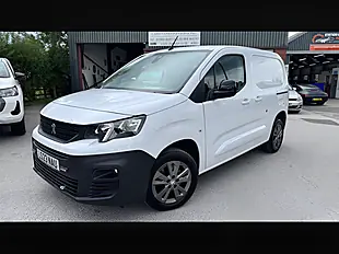 Used 2023 Peugeot Partner Asphalt Premium+ Ice White - Interior and Exterior details 6