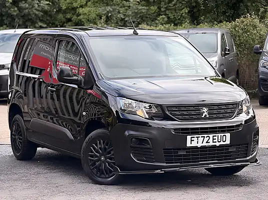 2023 Peugeot Partner Professional Premium+ 1.5 BlueHDi