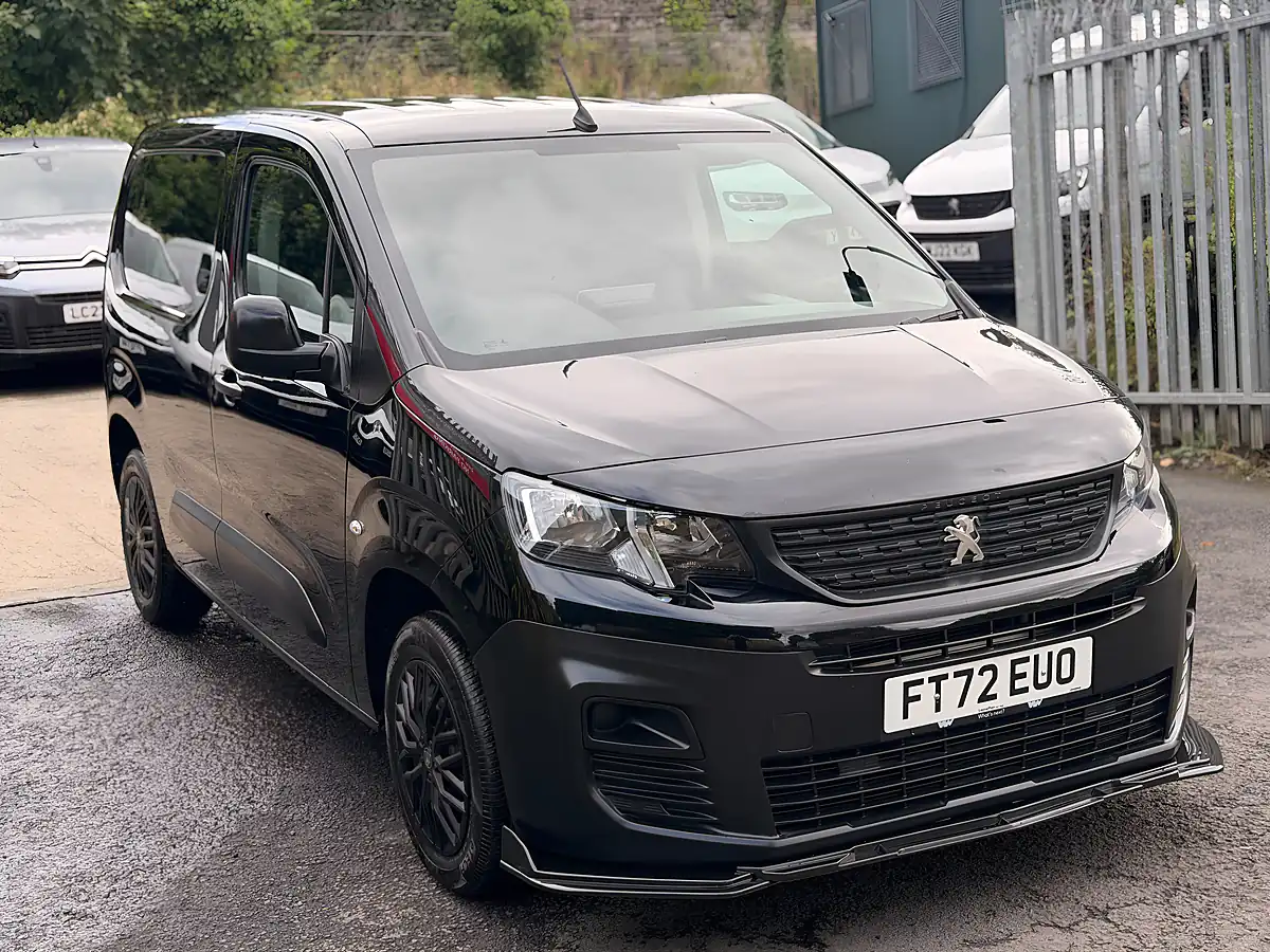 Used 2023 Peugeot Partner Professional Premium+ Black - Interior and Exterior details 10