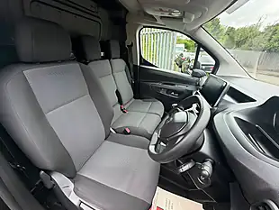 Used 2023 Peugeot Partner Professional Premium+ Black - Interior and Exterior details 16