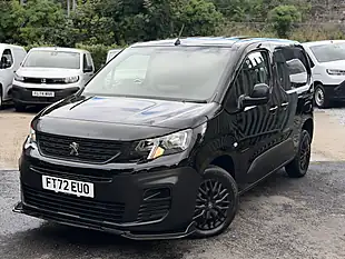 Used 2023 Peugeot Partner Professional Premium+ Black - Interior and Exterior details 3