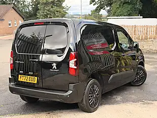 Used 2023 Peugeot Partner Professional Premium+ Black - Interior and Exterior details 4