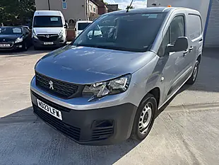 Used 2023 Peugeot Partner Professional Premium Cumulus Grey - Interior and Exterior details 3