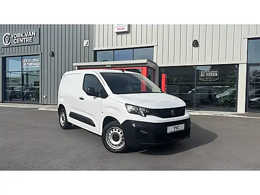 2023 Peugeot Partner Professional Premium +