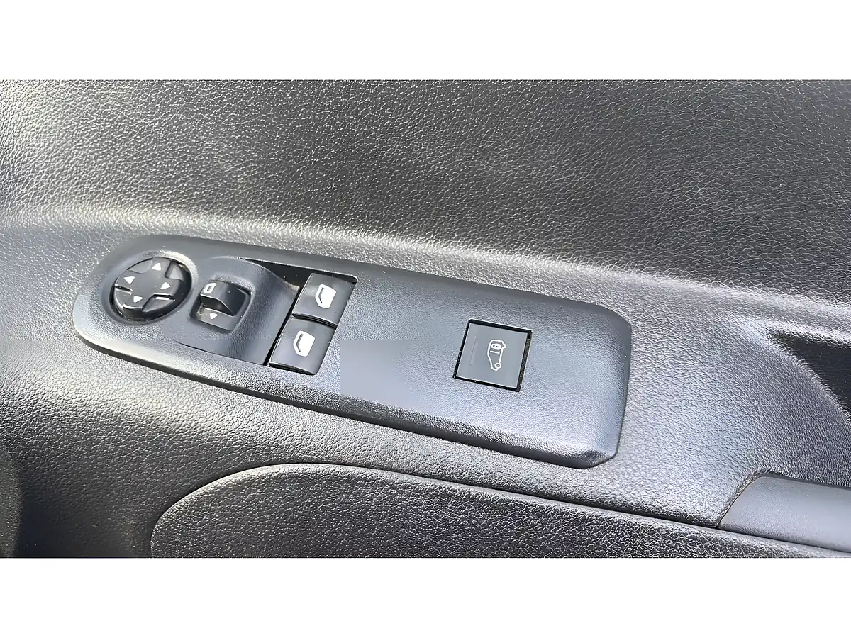 Used 2023 Peugeot Partner Professional Premium + Ice White - Interior and Exterior details 12