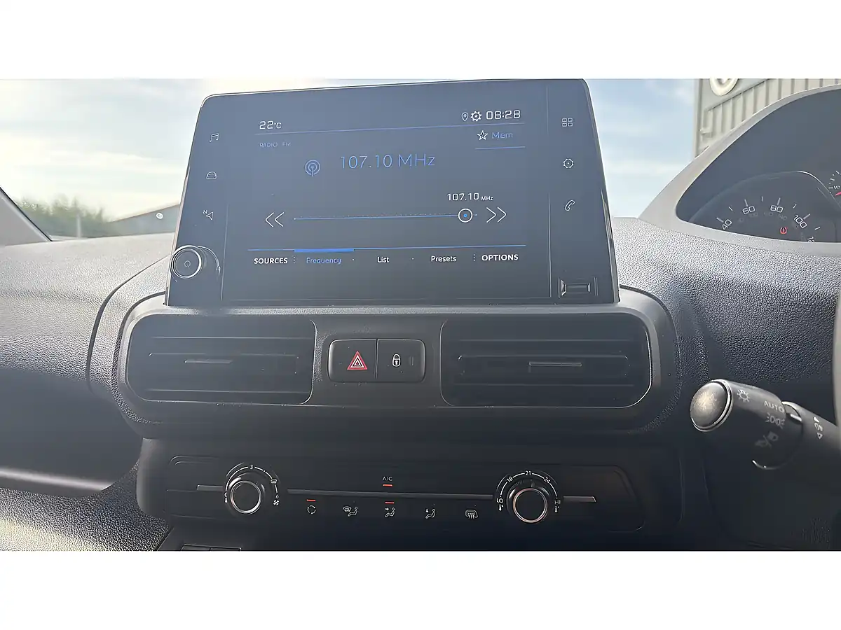 Used 2023 Peugeot Partner Professional Premium + Ice White - Interior and Exterior details 13