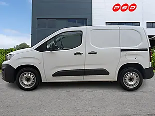 Used 2023 Peugeot Partner Professional Premium Ice White - Interior and Exterior details 4