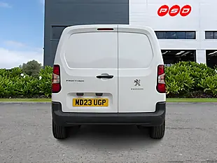 Used 2023 Peugeot Partner Professional Premium Ice White - Interior and Exterior details 6