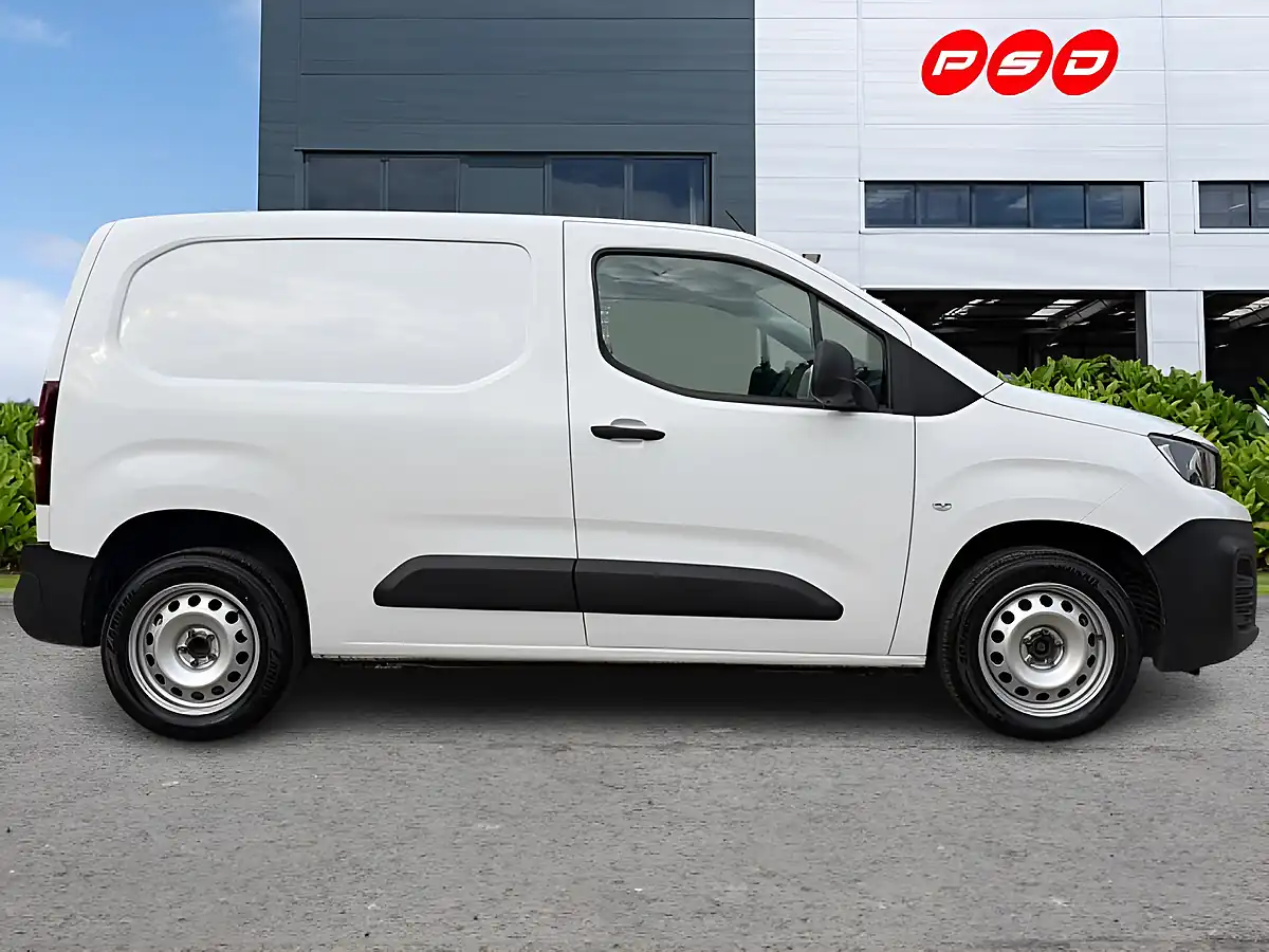 Used 2023 Peugeot Partner Professional Premium Ice White - Interior and Exterior details 8