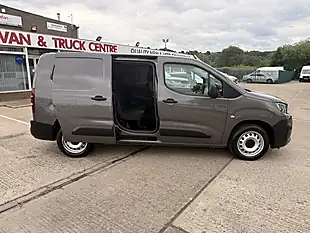 Used 2023 Peugeot Partner Professional Premium Long Crew Lwb Grey - Interior and Exterior details 3