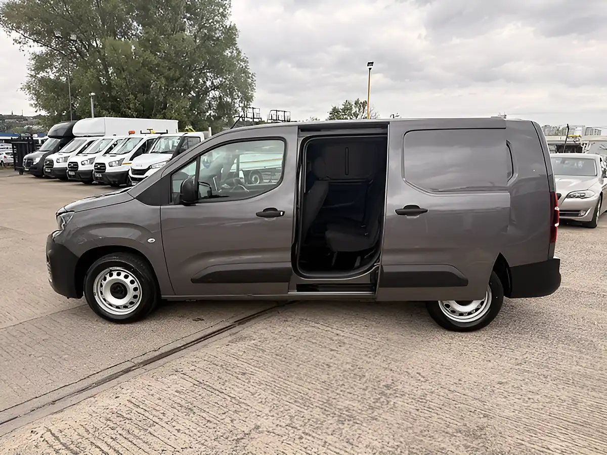 Used 2023 Peugeot Partner Professional Premium Long Crew Lwb Grey - Interior and Exterior details 9