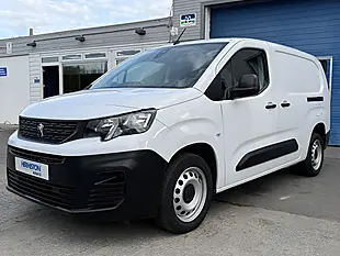 Used 2023 Peugeot Partner Professional Premium Long Crew Van Double Cab White - Interior and Exterior details 4