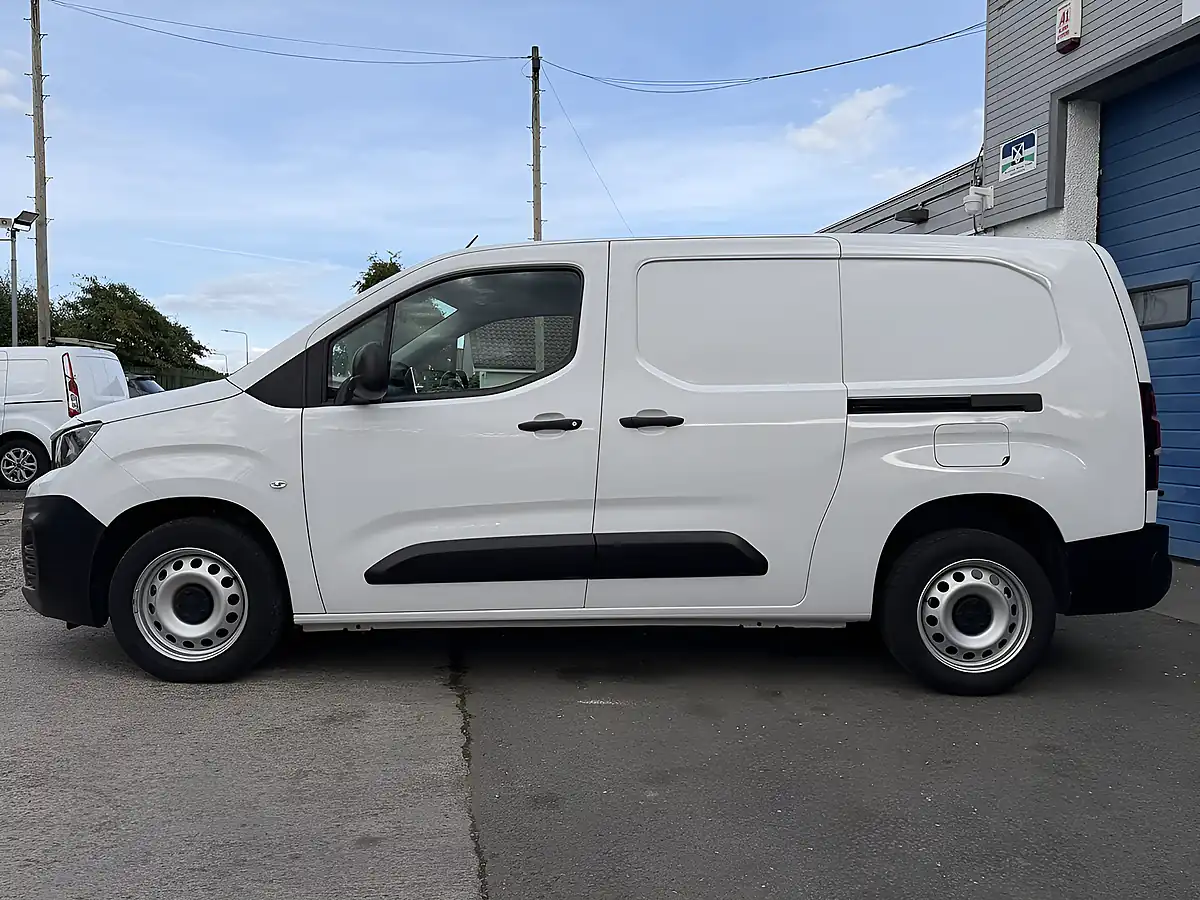 Used 2023 Peugeot Partner Professional Premium Long Crew Van Double Cab White - Interior and Exterior details 6