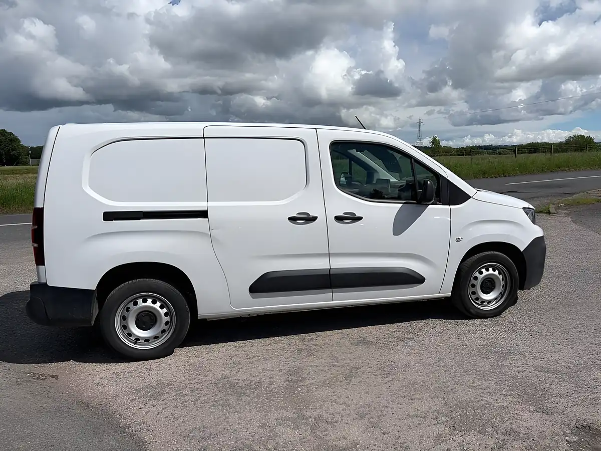 Used 2023 Peugeot Partner Professional Premium + Long Panel Van White - Interior and Exterior details 3
