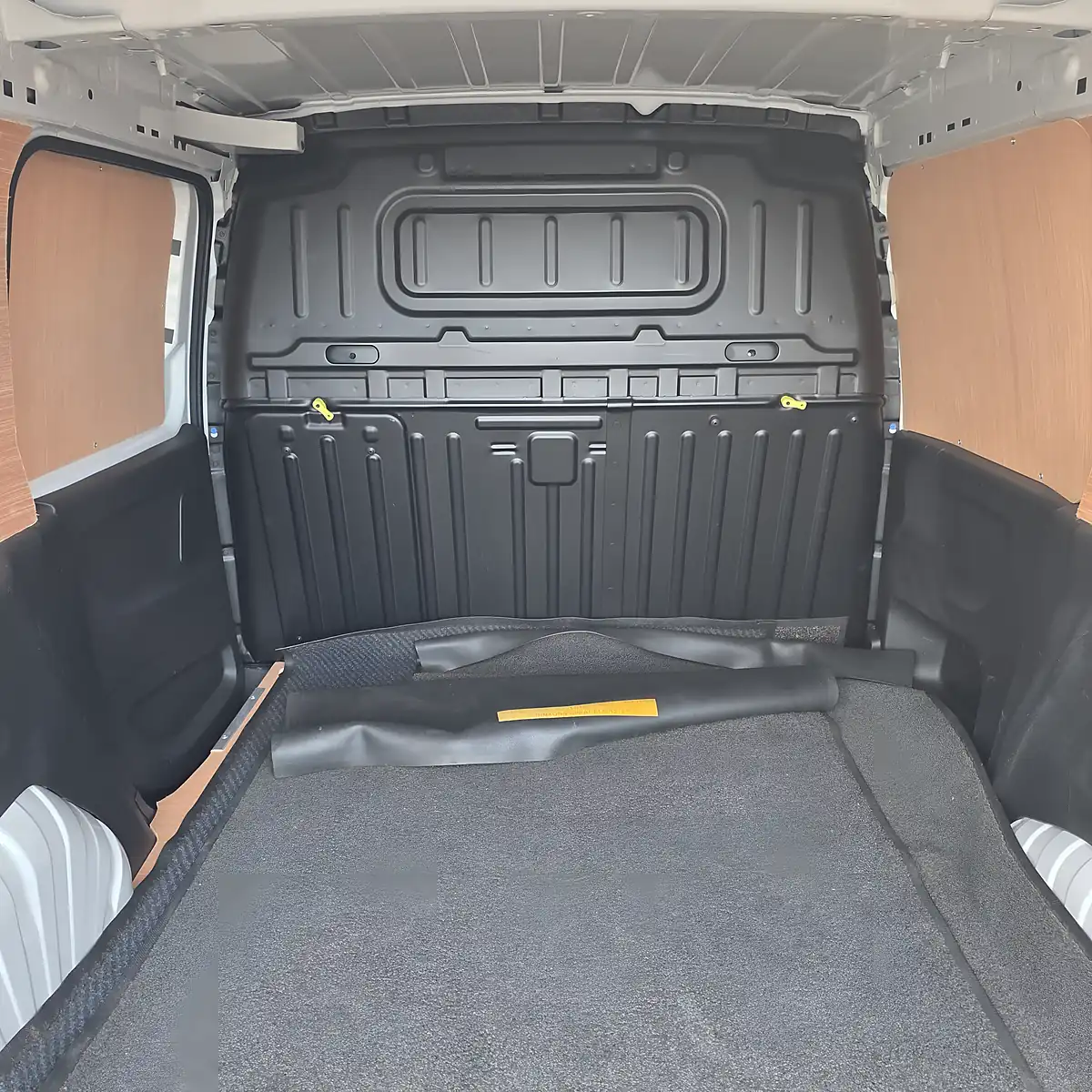 Used 2023 Peugeot Partner Professional Premium Plus Alpine White - Interior and Exterior details 15