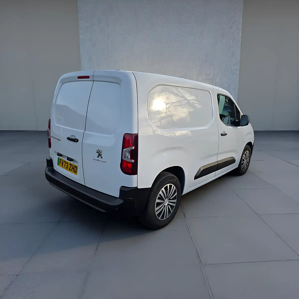 Used 2023 Peugeot Partner Professional Premium Plus Alpine White - Interior and Exterior details 2