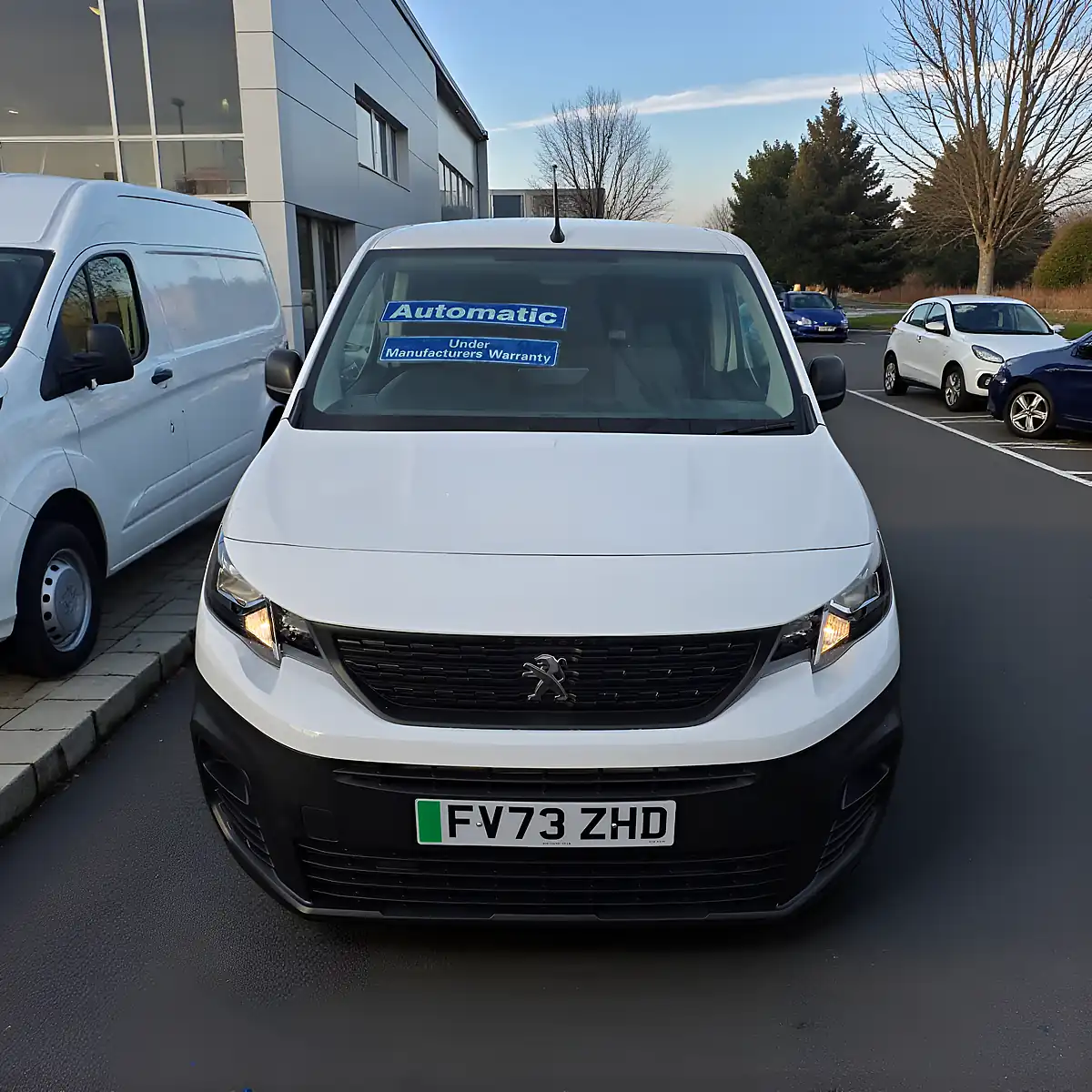 Used 2023 Peugeot Partner Professional Premium Plus Alpine White - Interior and Exterior details 7