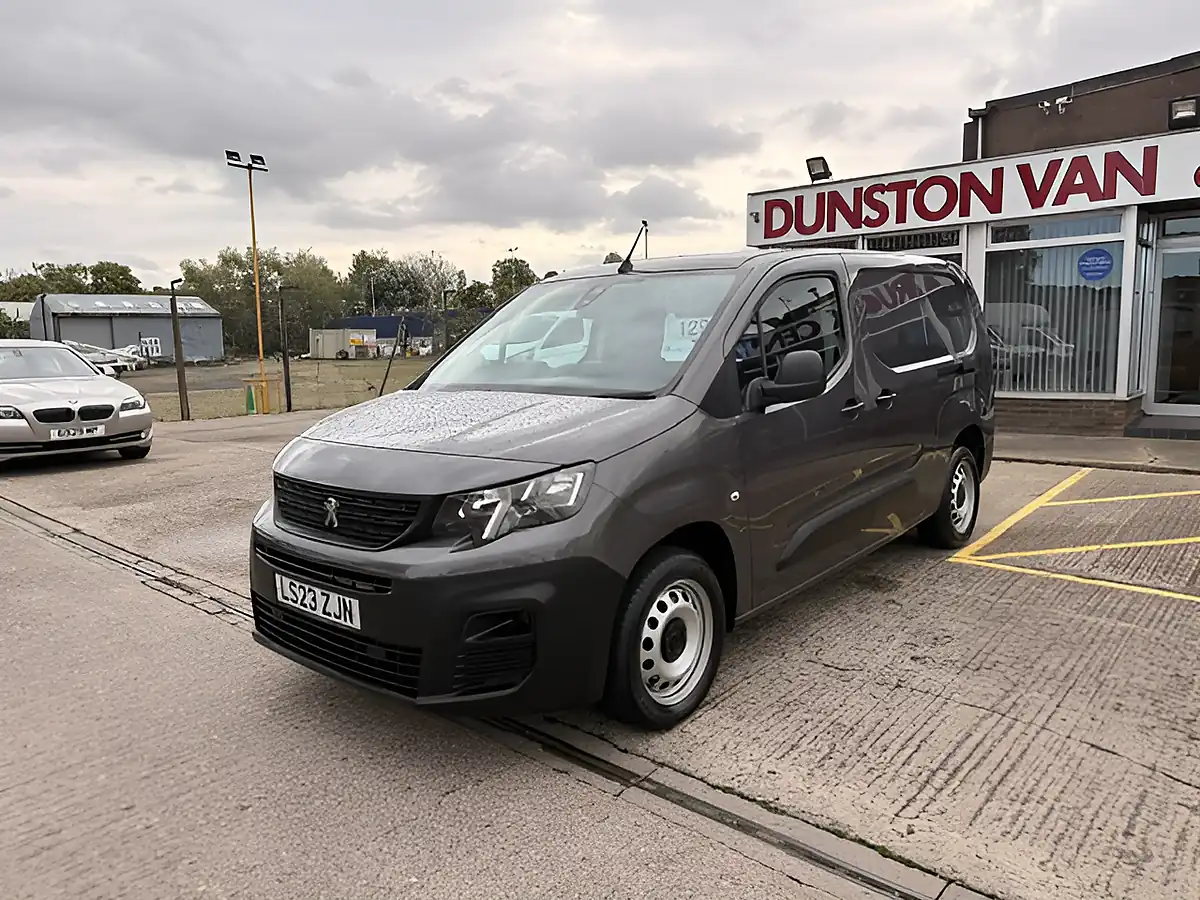 Used 2023 Peugeot Partner Professional Premium Plus Grey - Interior and Exterior details 10
