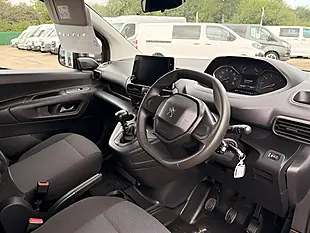 Used 2023 Peugeot Partner Professional Premium Plus Grey - Interior and Exterior details 17