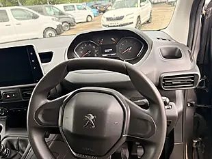 Used 2023 Peugeot Partner Professional Premium Plus Grey - Interior and Exterior details 18