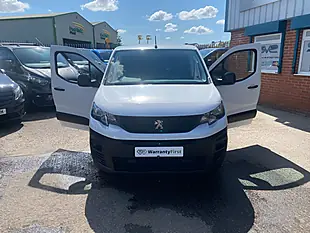 Used 2023 Peugeot Partner Professional Premium Plus White - Interior and Exterior details 10