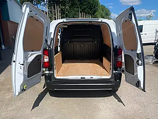 Used 2023 Peugeot Partner Professional Premium Plus White - Interior and Exterior details 12