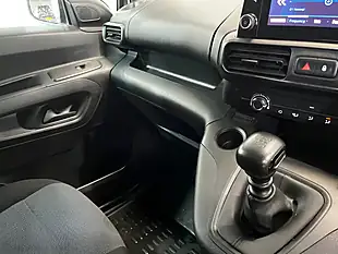 Used 2023 Peugeot Partner Professional Premium + Standard White - Interior and Exterior details 16