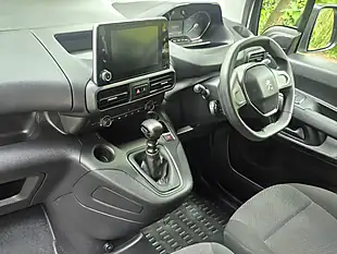 Used 2023 Peugeot Partner Professional Premium White - Interior and Exterior details 17