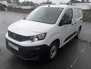 Used 2023 Peugeot Partner Professional Premium+ White - Interior and Exterior details 3