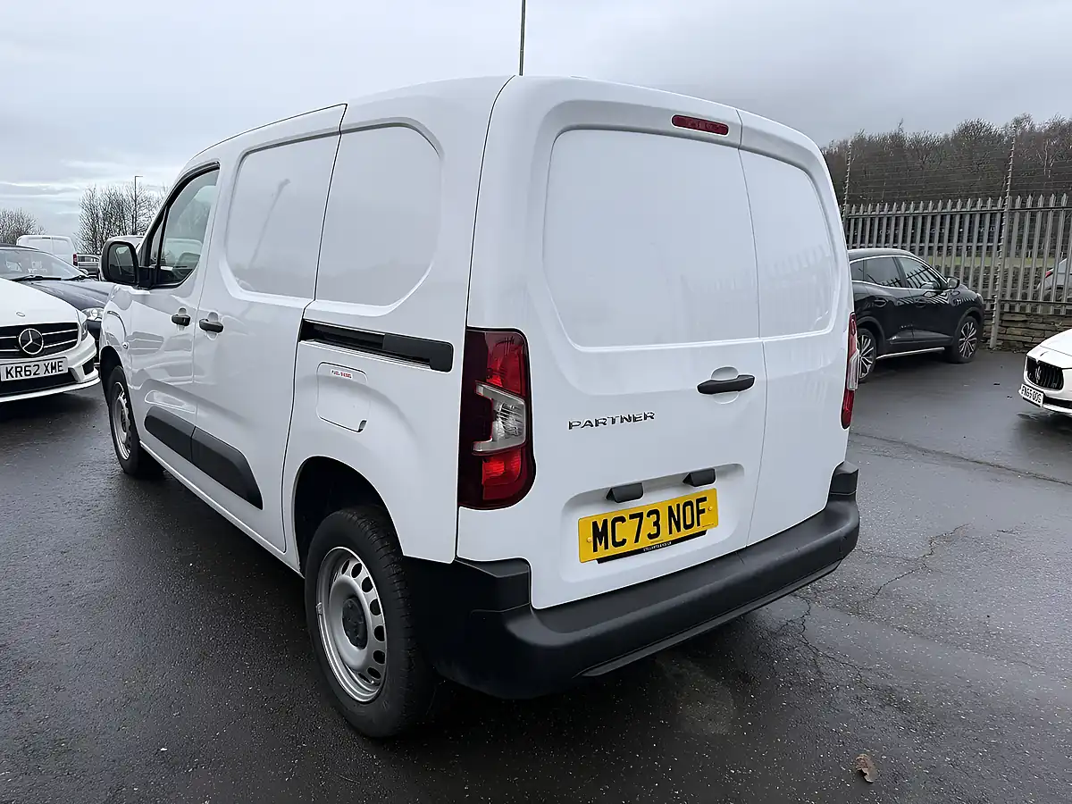 Used 2023 Peugeot Partner Professional Premium + White - Interior and Exterior details 10