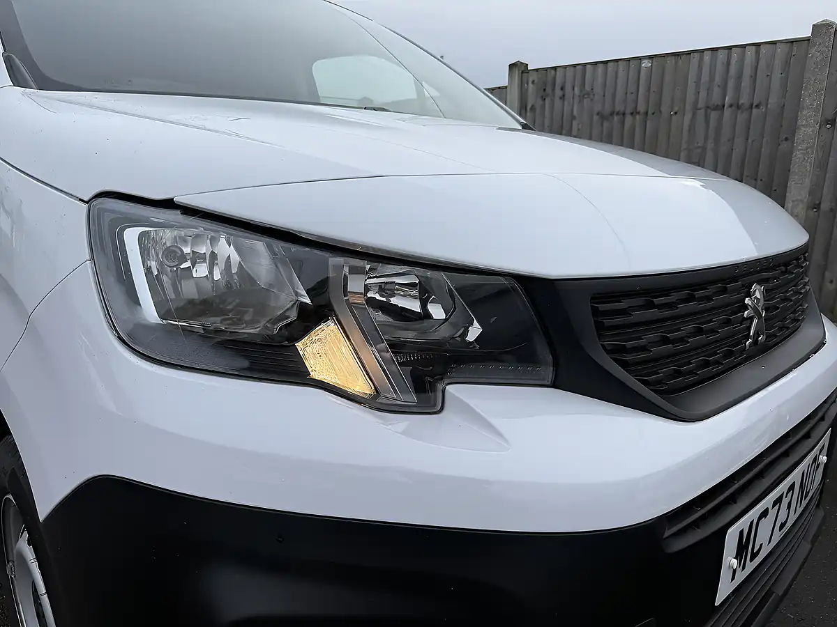 Used 2023 Peugeot Partner Professional Premium + White - Interior and Exterior details 2