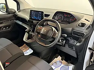 Used 2023 Peugeot Partner Professional Premium+ White - Interior and Exterior details 10