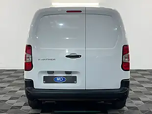 Used 2023 Peugeot Partner Professional Premium+ White - Interior and Exterior details 4