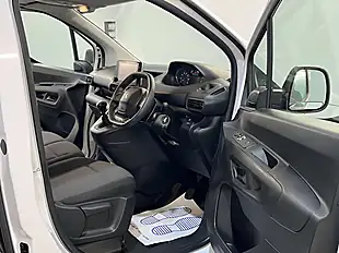 Used 2023 Peugeot Partner Professional Premium+ White - Interior and Exterior details 9