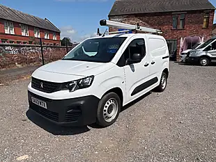 Used 2023 Peugeot Partner Professional Premium + White - Interior and Exterior details 3